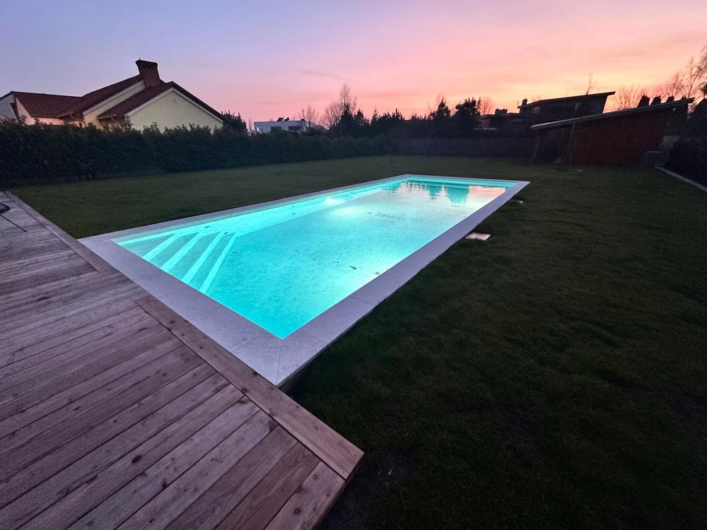 oświetlenie basenowe led