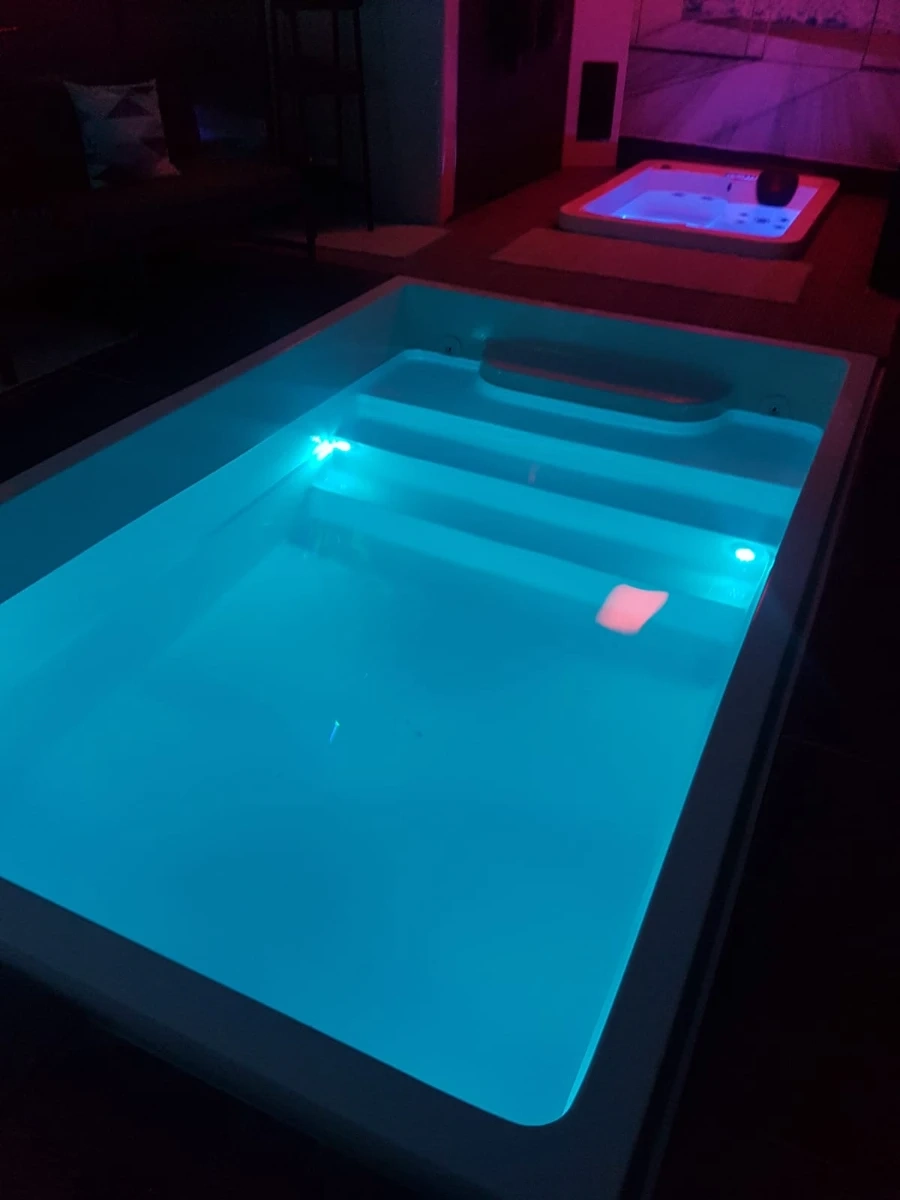 oświetlenie basenowe led